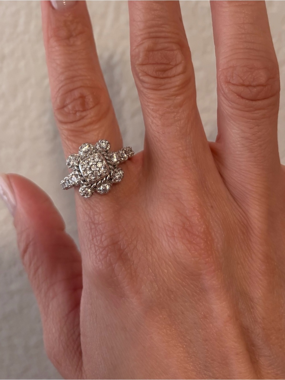 Judith Ripka Silver Floral Cluster Ring - Picture 6 of 7